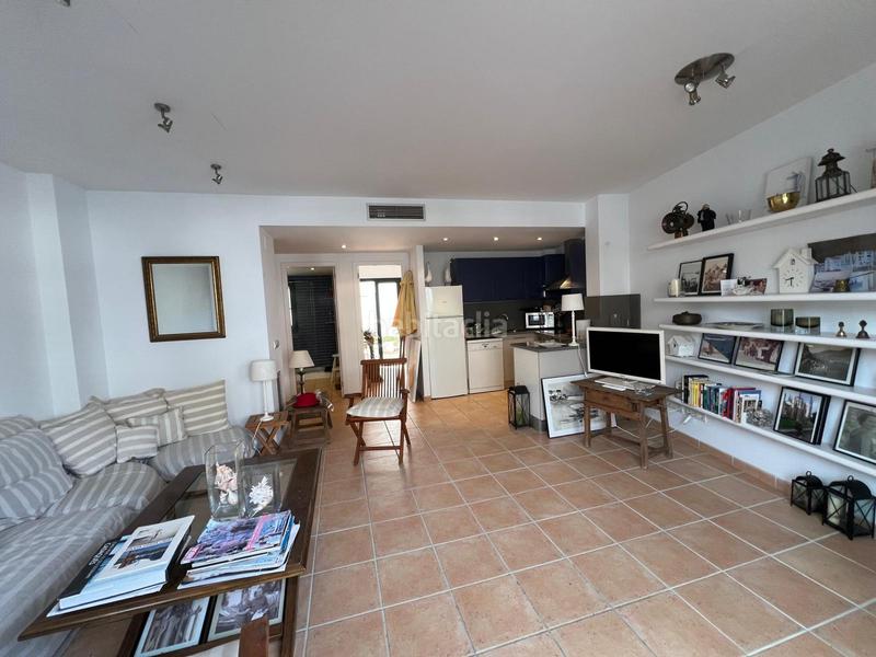 Foto 79e77513-e008-4303-a8f8-8169f4a4dcac. Piso apartamento con plaza de parking.apartamento con excelente situación. situado en el centro , cerca de la playa y comerc en Cadaqués