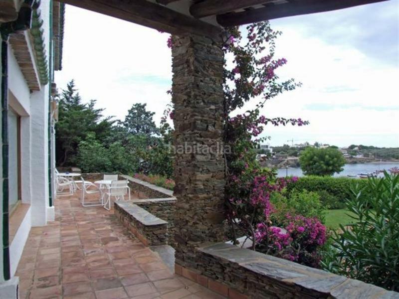 Foto 78920016-5a10-4f18-b0cd-4edc8da854e3. Maison avec parking dans Cadaqués