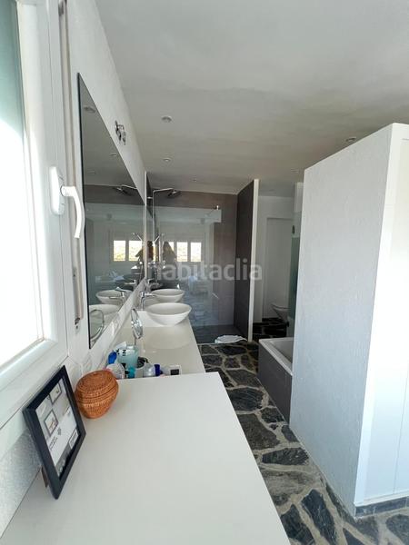 Foto 508fd340-fa1b-49ef-935a-baf9d5d8b513. Casa exclusiva casa unificada en primera línea de mar vistas panorámicas desde todos los ángulosespectacular propiedad que originalmen en Cadaqués