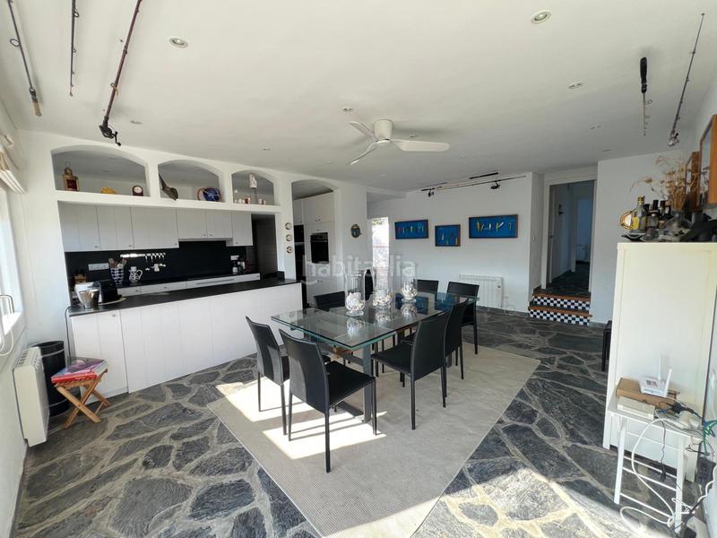 Foto 6ec32ff9-cf82-44fe-9e4f-b5c6cd0e88ee. Casa exclusiva casa unificada en primera línea de mar vistas panorámicas desde todos los ángulosespectacular propiedad que originalmen en Cadaqués