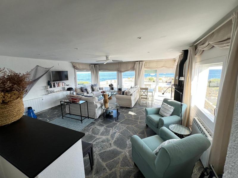 Foto be735ac9-6730-431f-ab81-4e6671292964. Casa exclusiva casa unificada en primera línea de mar vistas panorámicas desde todos los ángulosespectacular propiedad que originalmen en Cadaqués