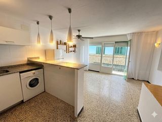 Appartement  Puig gentil, 4 esc 1 01 01 ent 2. Piso con terrazabalcón y licencia turística en cadaquéspresentam