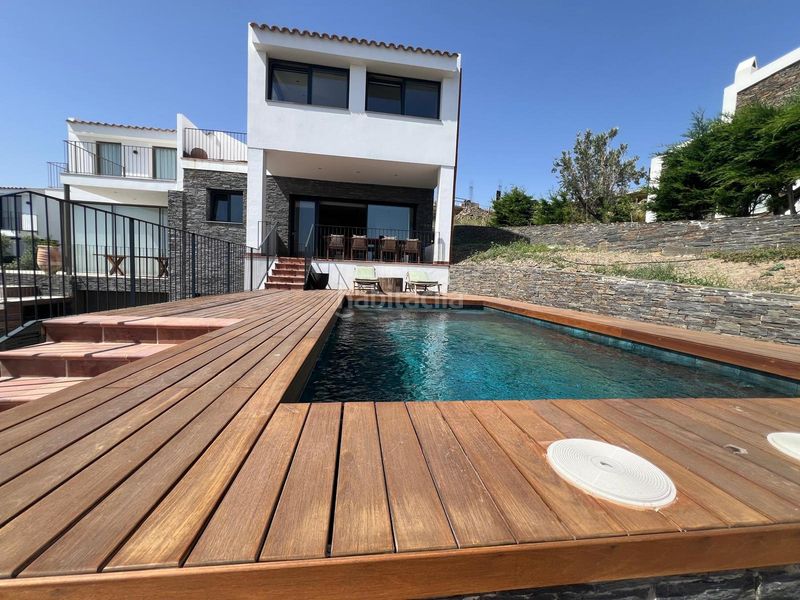 Foto b578da48-974e-44aa-a0bf-e383575e52f5. Casa amb aparcament piscina a Cadaqués