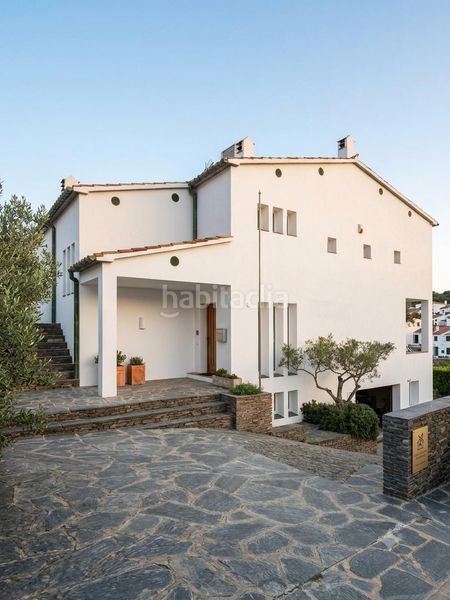Foto c94a9e0b-c3a5-4045-af9c-61ecad1f131a. Casa amb aparcament a Cadaqués