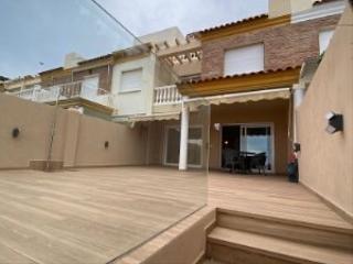 Maison à N/a. Casa en primera linea de playa con  vistas al mar