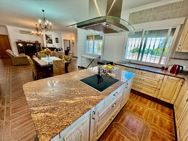 Foto 462ff1c8-b9ea-4a5d-9af1-cd3d756a5b2a. Casa in cuesta de guanos 29753 in Arenas