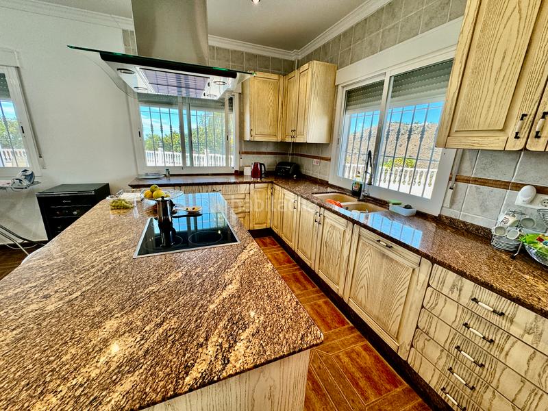 Foto e26b8832-4820-4053-8be4-db0a621d1bc9. Casa in cuesta de guanos 29753 in Arenas