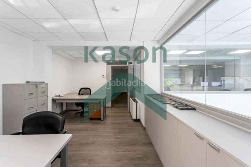 Foto f76883f4-f625-447c-8e83-155dbbd83232. Office space with parking in Acacias Madrid