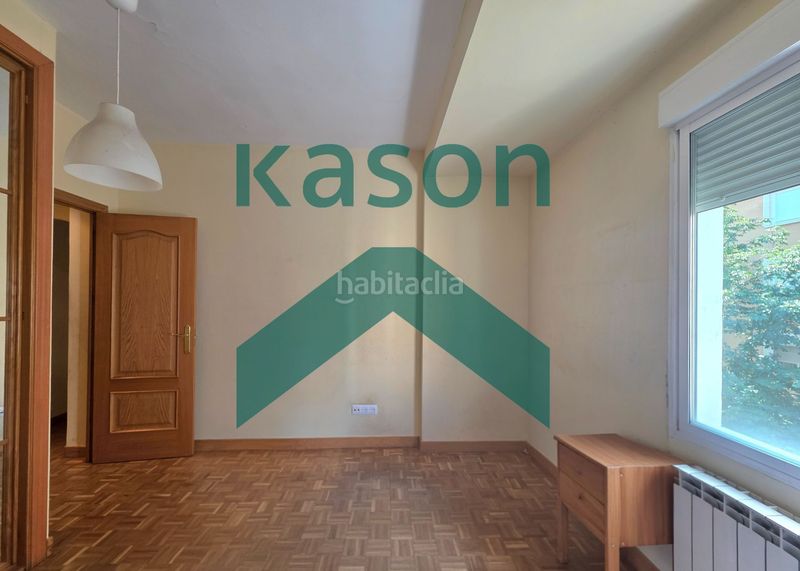 Foto 21229bd2-41fa-45af-b74e-4b79c0c787a2. Flat with heating in Chopera Madrid