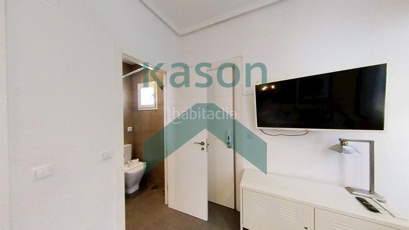 Foto d5316c87-8c59-49c0-9dd3-4f5fd84ec2fd. Piso en Embajadores-Lavapiés Madrid