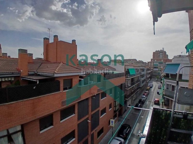 Foto 3b7f6d34-2a7e-45e6-8153-2c8703bd78cc. Flat with heating in Opañel Madrid
