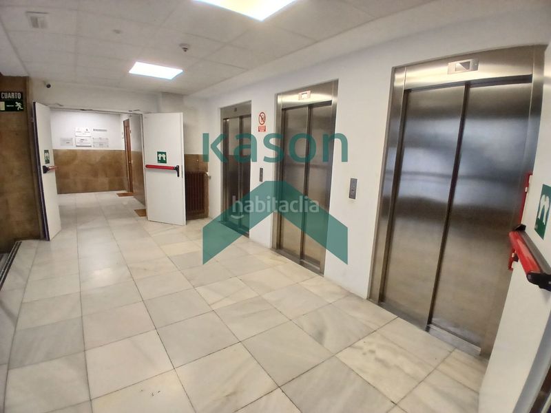 Foto bf0ac1df-0a85-46a4-8478-4e00a7545d38. Büro mit heizung in Sol Madrid