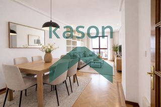 Etagenwohnung in Acacias