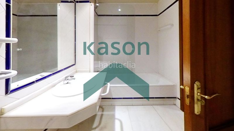 Foto 0d6693cb-334a-4425-a847-b436f7d39055. Piso en Acacias Madrid