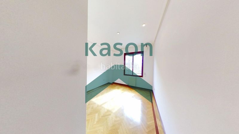 Foto 1552403f-6569-4f87-a454-094e268c7c5b. Piso en Acacias Madrid