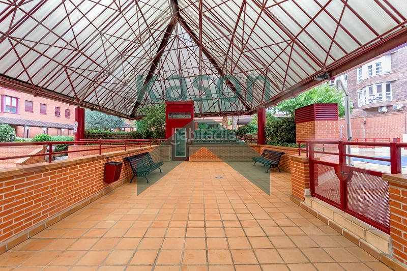 Foto 69d85f07-81df-4ba6-8a90-9b907c059a66. Piso en Acacias Madrid