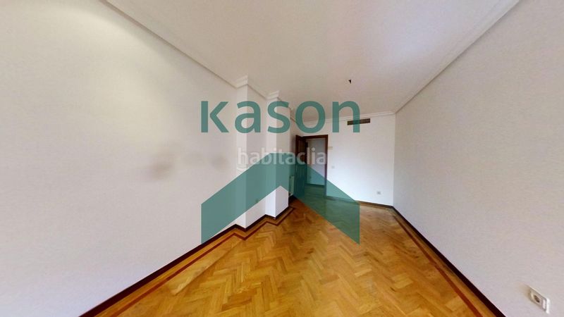 Foto 6e0a7d34-1360-47bc-871f-a388b1eca0bf. Piso en Acacias Madrid