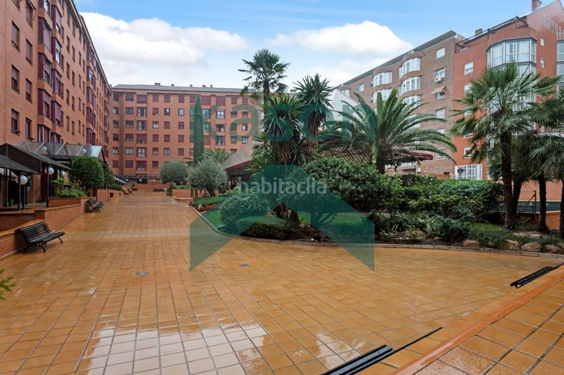 Foto 7bdc368e-e832-44ab-8ec8-1199f8c1cb25. Piso en Acacias Madrid