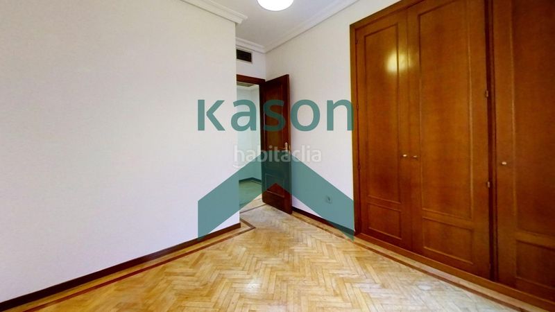 Foto c34f806d-57f5-4308-a893-c4d2022200fd. Piso en Acacias Madrid