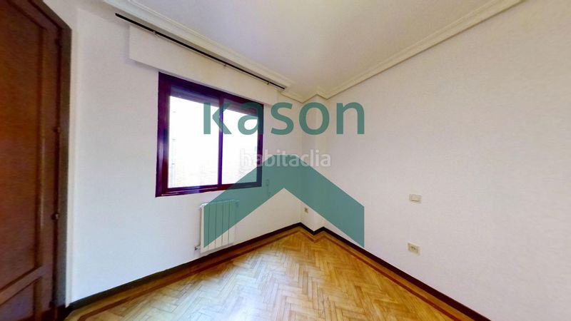 Foto c9ed1df2-98a8-4df6-adb3-91c502636190. Piso en Acacias Madrid