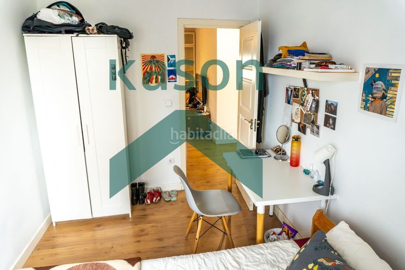 Foto f8adc85b-c9e8-4c33-84cd-55375a9db347. Flat with heating in Moscardó Madrid