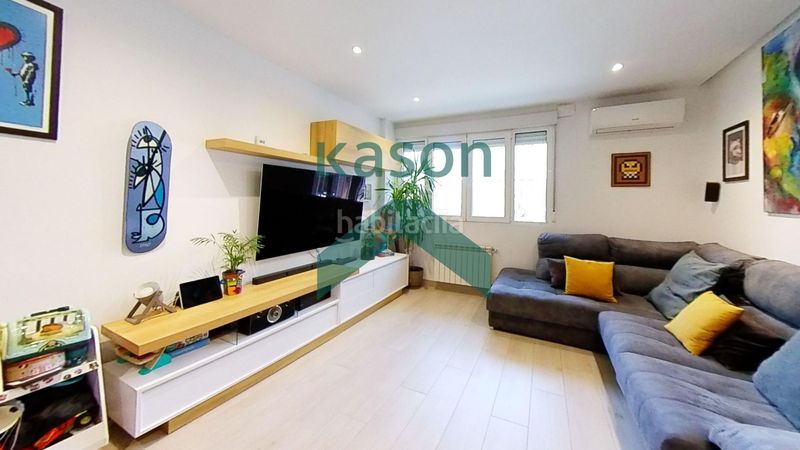 Foto c88284f5-e891-41f1-830a-f5e3df2e7b33. Flat with heating in Chopera Madrid