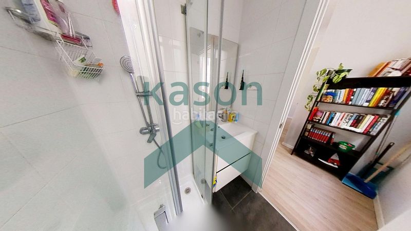 Foto b1f082a2-fdbf-4d41-b246-a7b25b73fc37. Piso en Imperial Madrid