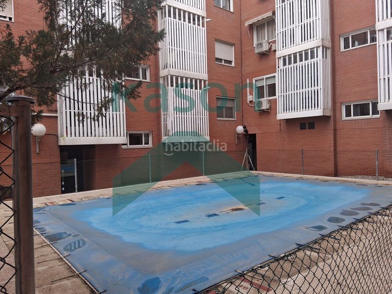 Foto 81377a6a-36d5-4861-b083-5a41d897afc7. Pis amb calefacció piscina a Imperial Madrid