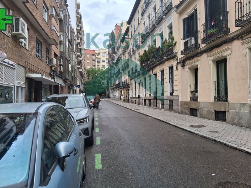 Foto 55f4db00-1063-4f1c-bbd6-c89b40472edc. Estudi amb calefacció a Almagro Madrid