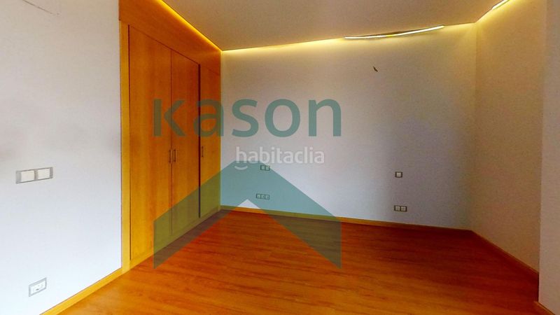 Foto f599022b-ba7b-4a69-b076-e1fa96e4771f. Studio with heating pool in Virgen del Cortijo-Manoteras Madrid