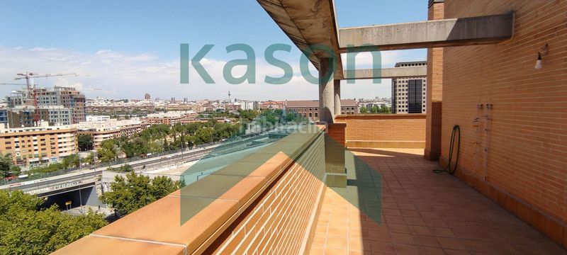 Foto af05bd63-23a7-4dd5-8357-8d91c8dd5d39. Lloguer àtic amb calefacció piscina a Legazpi Madrid
