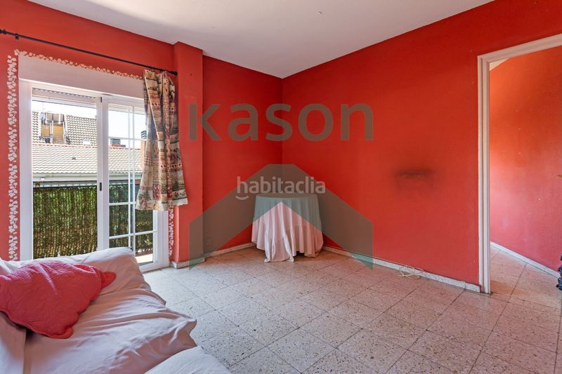 Foto d5be3eb3-96e6-4d19-8f03-88459b3a2ed0. Flat with heating in Opañel Madrid