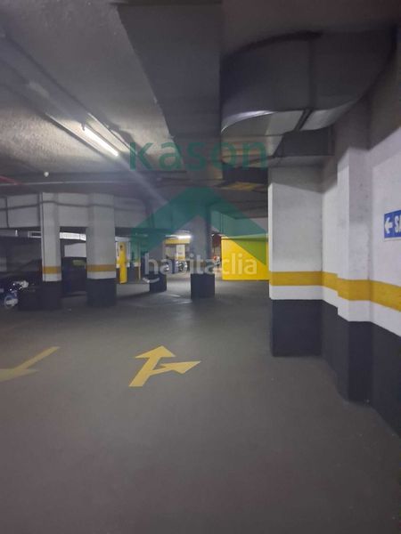 Foto e91ddb02-e54f-46ee-8000-7cc2bf6d2e18. Aparcament cotxe a Acacias Madrid