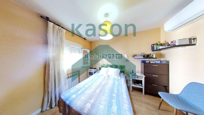 Foto c840a0db-3663-4af0-9b7e-a8e9193f6dc1. Flat with heating in Moscardó Madrid