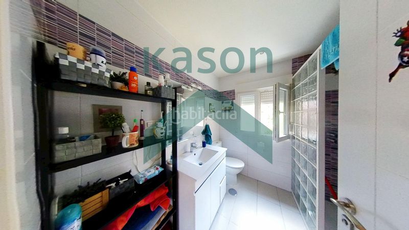 Foto d567867a-65c8-41a6-8472-5217904ff3e6. Flat with heating in Moscardó Madrid