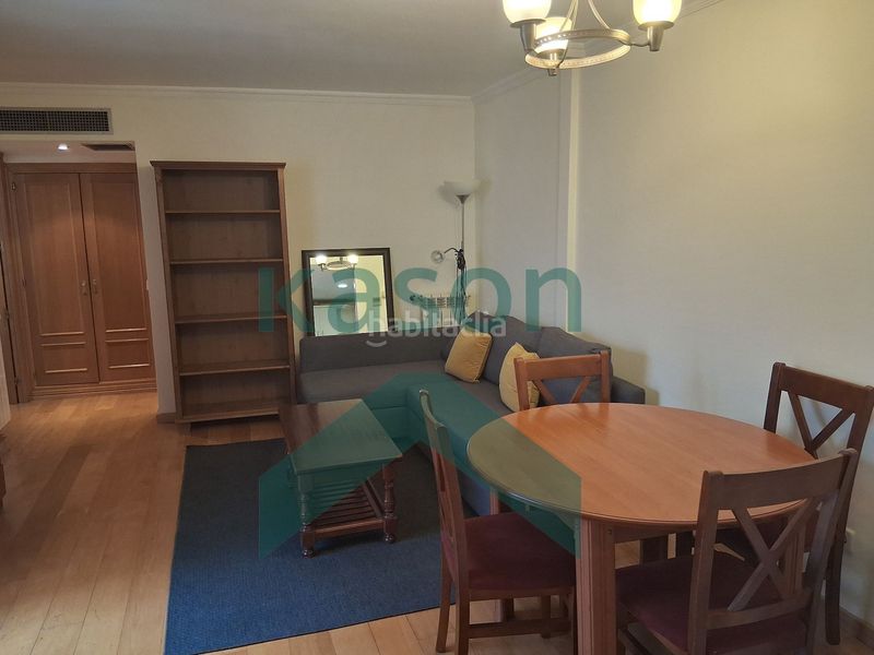 Foto 5083cbda-5351-4426-9b52-552b851b19c8. Rent flat with heating in Sol Madrid