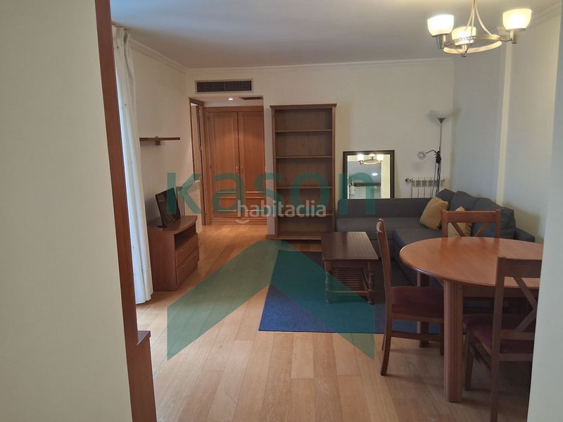Foto 7e54ae73-16c6-419c-a937-e2399b6f3728. Rent flat with heating in Sol Madrid