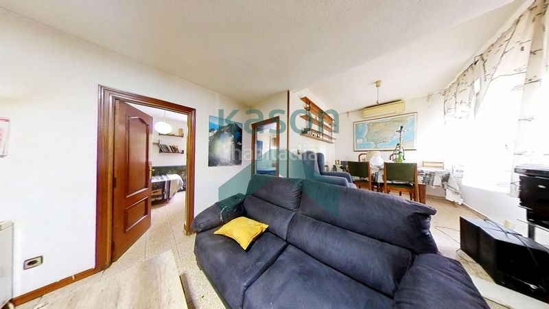 Foto 859a1f96-8529-4b90-8138-955193b3c7be. Flat with heating in Almendrales Madrid