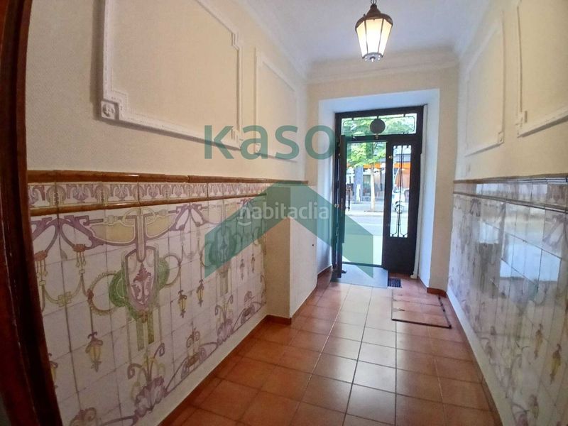 Foto e776a13e-6340-4860-8422-c5fad8ffc203. Apartament amb calefacció a Cortes-Huertas Madrid