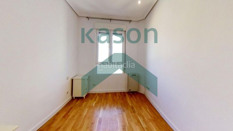 Foto b3bd2cf8-b487-4cd1-83be-fe655b722af5. Flat with heating in Trafalgar Madrid