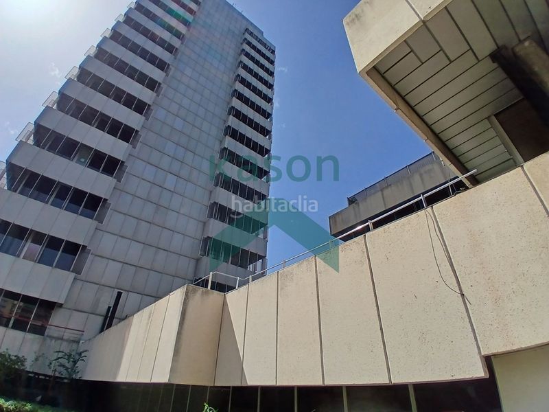 Foto 93c9ef51-036c-4a93-82a6-cc76d91e7bb6. Aparcament cotxe a Estrella Madrid