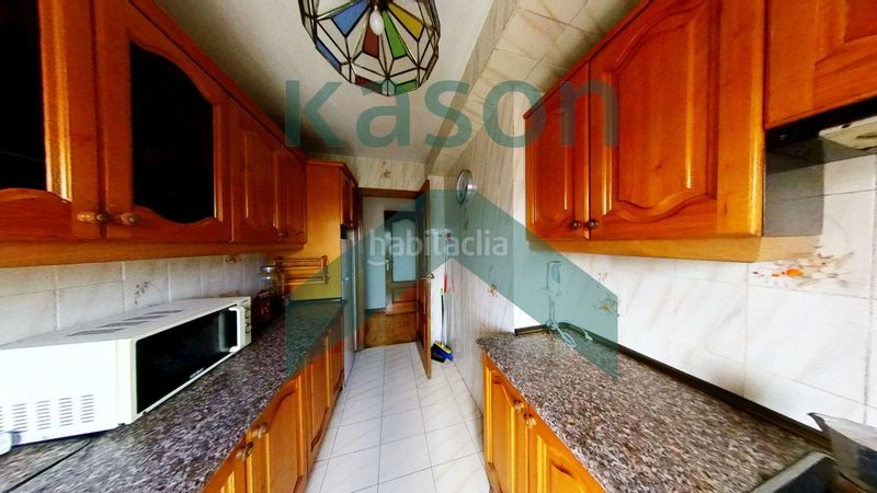 Foto 2d59f2cc-c260-43a0-886f-a9d19c85a520. Piso en Aluche Madrid