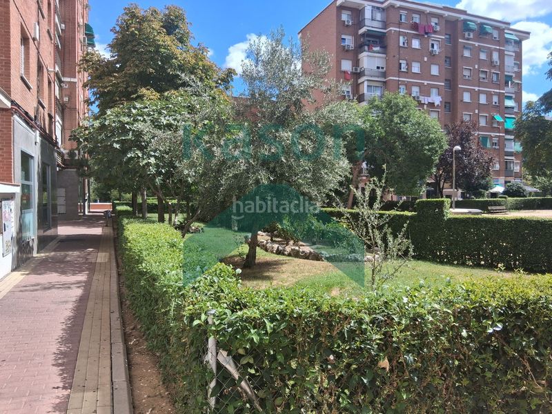 Foto badf06e0-9f21-423b-a44f-90b97c7ffdb9. Piso en Aluche Madrid