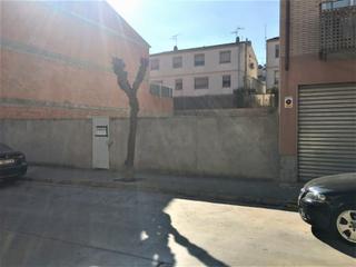 Terreny residencial a De roger de llúria 49. Solar edificable en venda