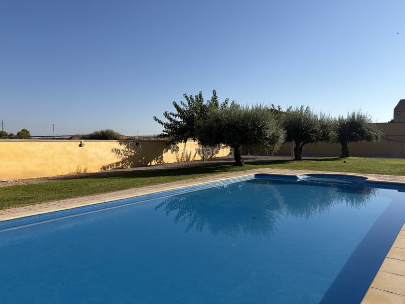 Foto 5d5c1628-fe61-4613-9927-868f3955d5ad. Pis amb calefacció aparcament piscina a Anglesola