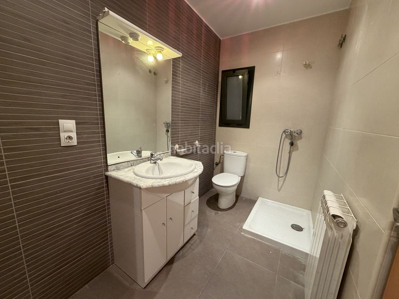 Foto a17923a2-e52f-481b-ade0-d05888fc7556. Duplex with heating in Tàrrega