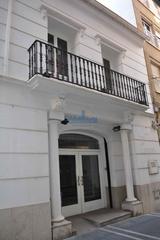 Maison  Carrer nou. Casa de estilo