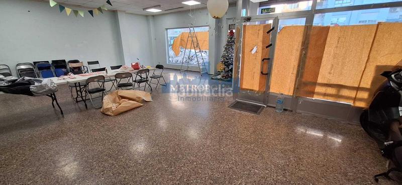 Foto 8457043f-a0a8-4fb2-ad39-cef0dcf0bdd9. Location local commercial dans Llombai Burriana