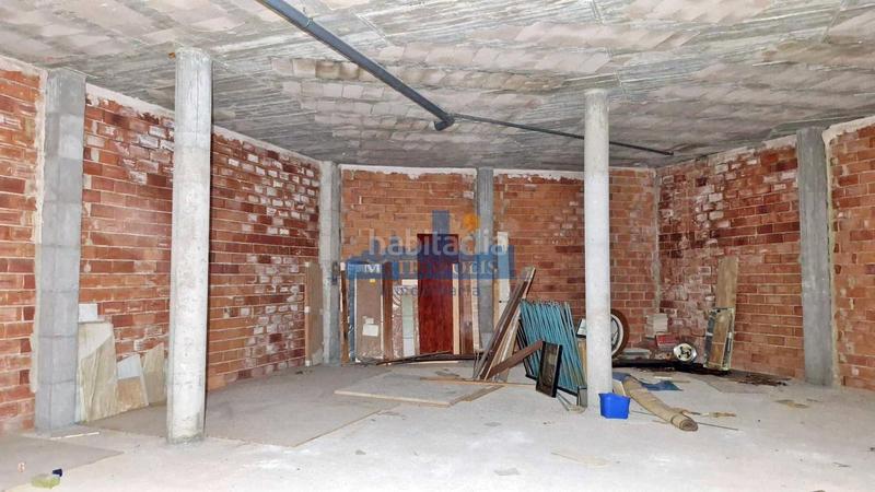 Foto cf4b4edb-ff58-48f4-b92b-5ab20a335ac1. Rent business premise in Piscinas Burriana