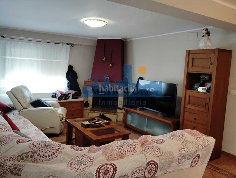 Foto 625b2b84-9c56-476f-bf1f-d11db2badebd. Casa amb aparcament a Madrigal Villarreal / Vila - real